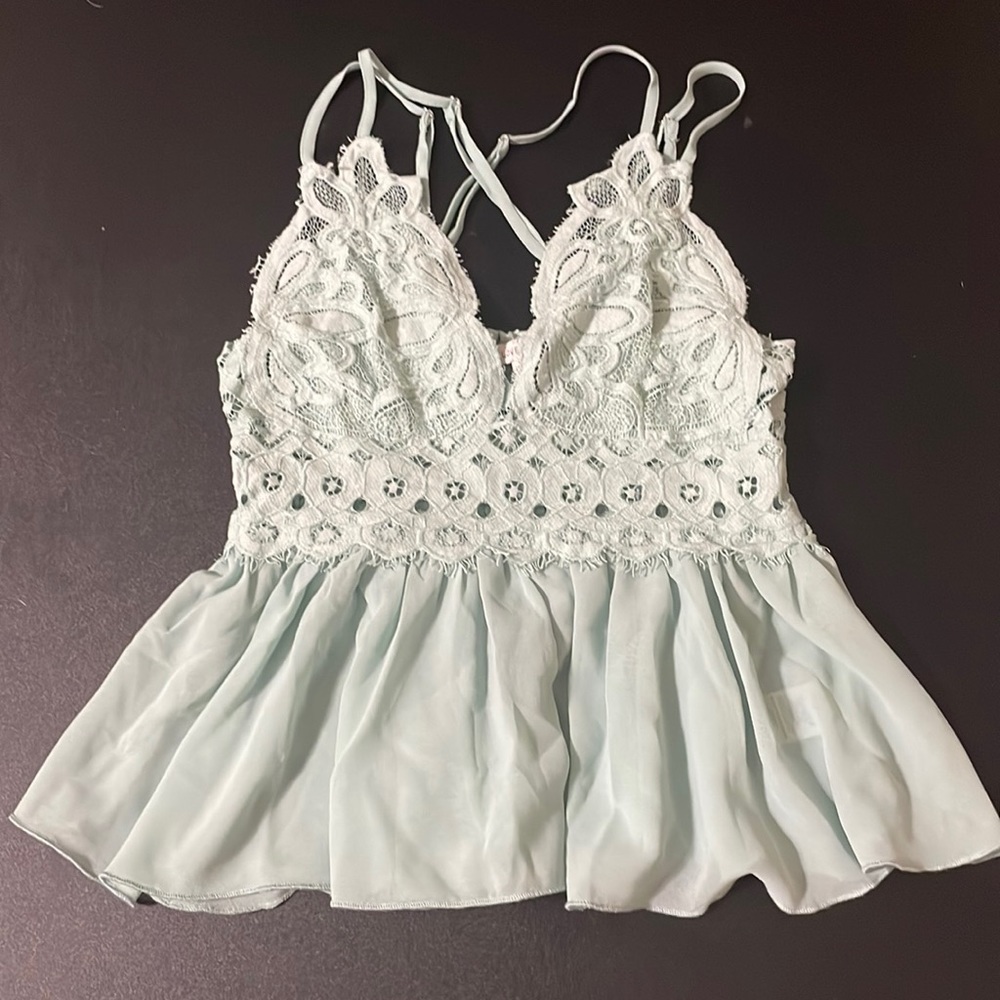 Love Tree, Womens Small, light blue